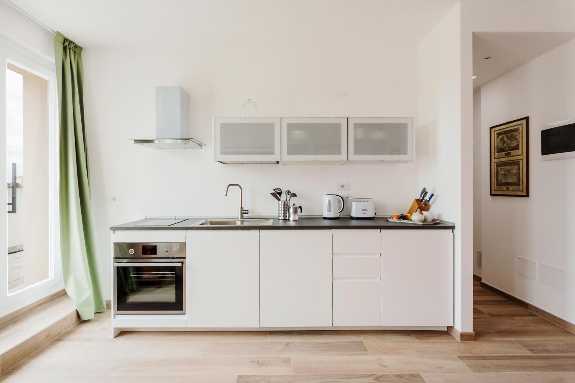 ヴェローナAmazing Flat With Big Terrace And Private Car Parkアパートメント エクステリア 写真